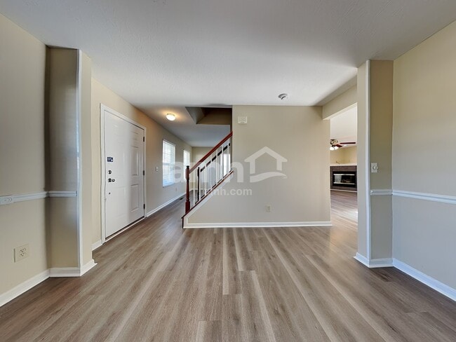 Photo - 1425 Stableview Cir