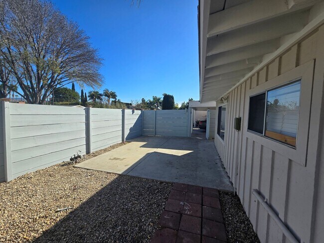 Photo - SierraVista1892-96 Unit 1896