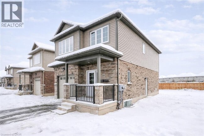 Photo - 177 Rykert St