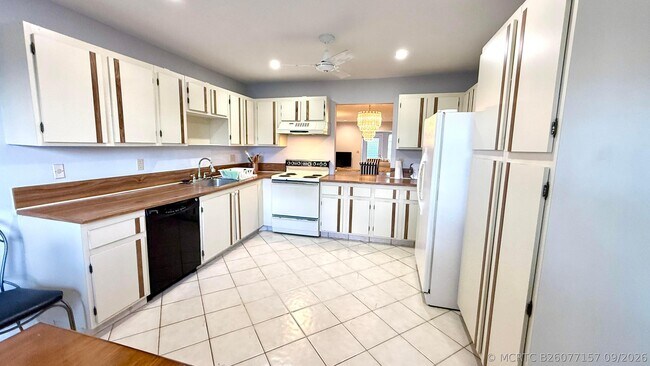 5242 Privet Pl Unit D
