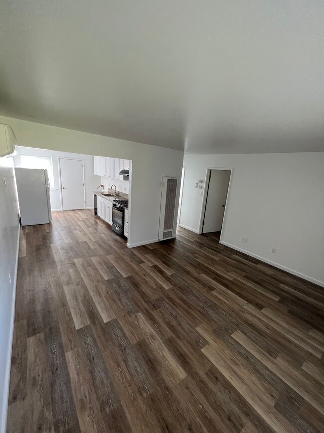 Photo - 1653 Kidder Ave