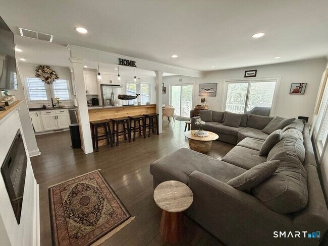 39 Edgefield Ave