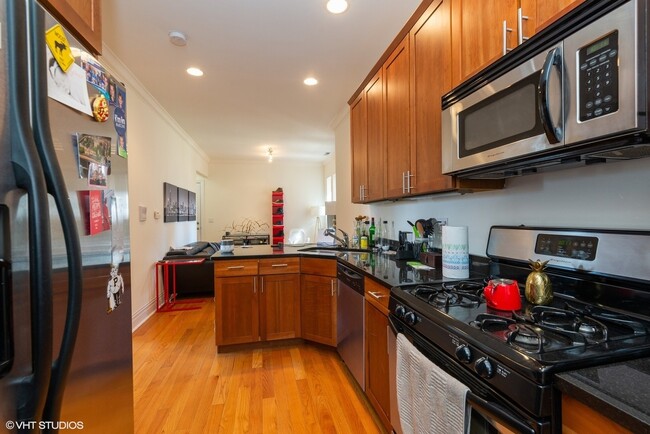 Photo - 5340 N Winthrop Ave Unit 2s