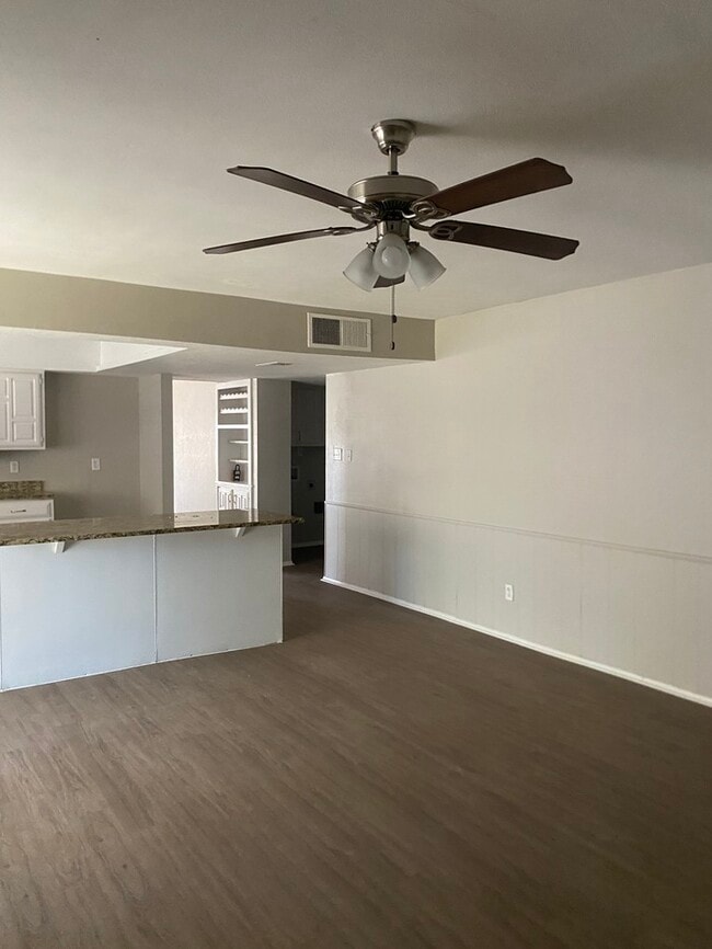 Photo - 470 McKinley St