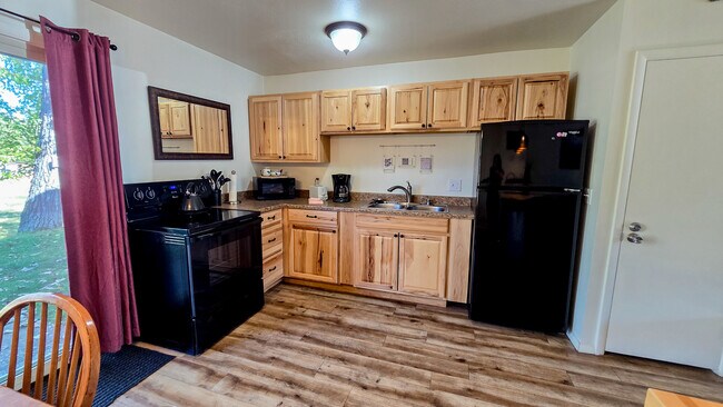 Photo - 1505 Broadway Ave S Unit 206