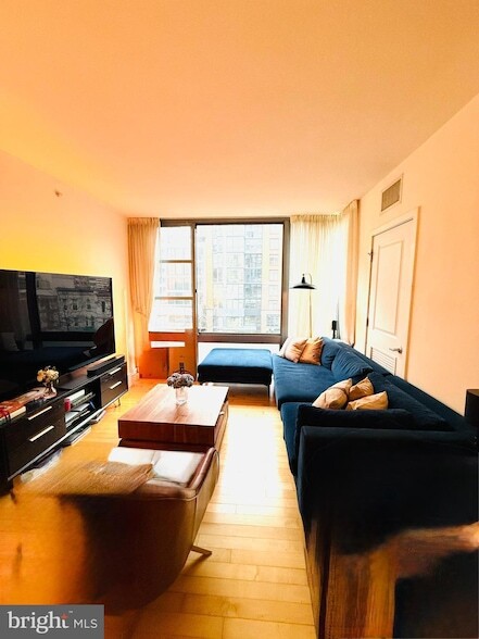 Photo - 475 K St NW Unit 321