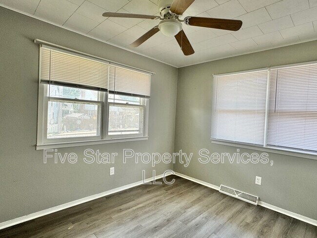 Photo - 629 W Washington St Unit Apt 4