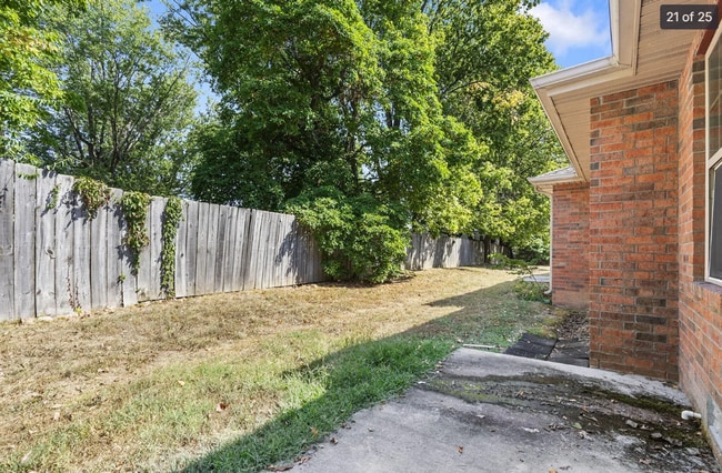 Photo - 3 Bedroom 2 Bathroom 2 CAR GARAGE