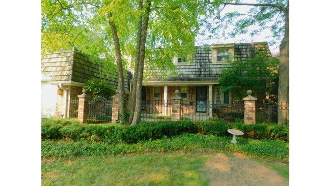 Photo - 1932 River Park Ct Townhome