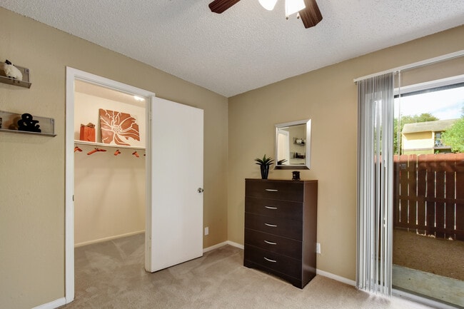 Hunter's Glen Apartments