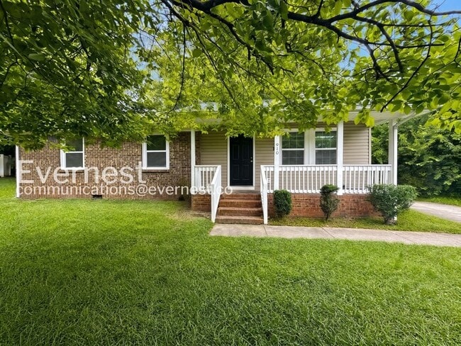 Building Photo - 910 Canton Pl