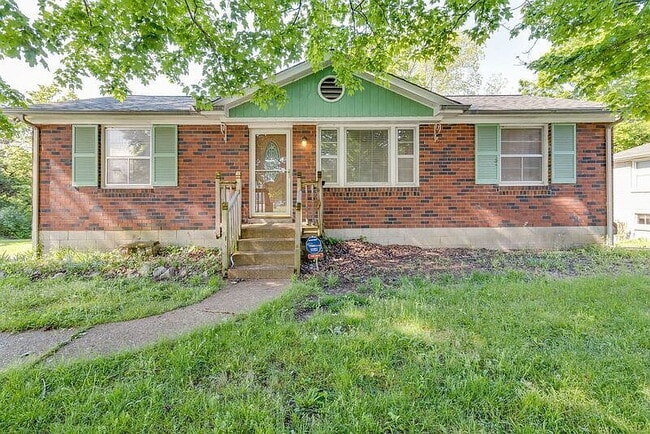 Building Photo - Charming Home in Hermitage