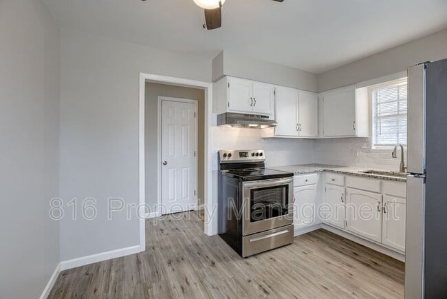 Photo - 1109 E Sea Ave