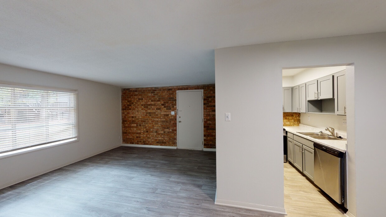 Photo - Chateau Apartments - New