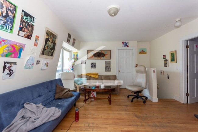 Photo - 115 Franklin St
