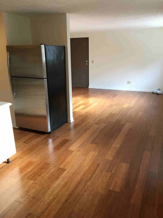 Photo - 6062 Donna-Jay Dr