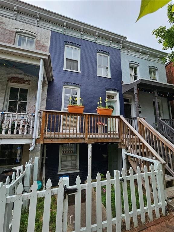 Building Photo - 338 S Laurel St Rental