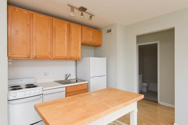 428 W Wellington Ave Unit D12