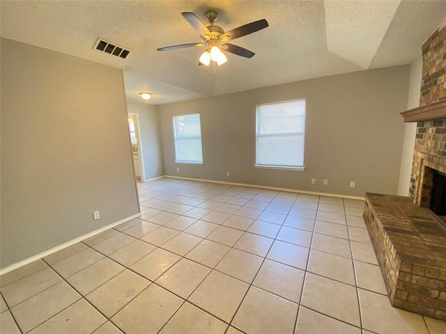 Photo - 1730 Justin Lyn St