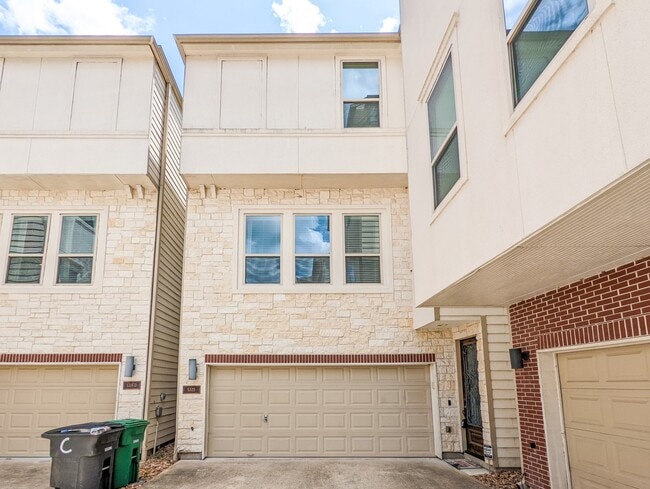 Photo - 5323 Kiam St