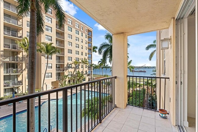 Balcony view of the intracoastal - 1801 N Flagler Dr Unit 303
