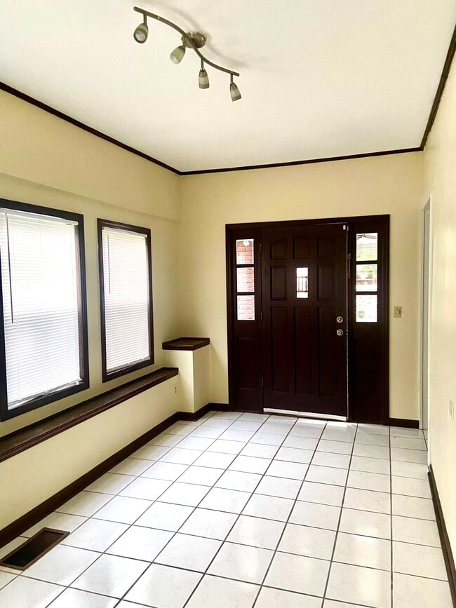 Photo - 513 10th Ct S