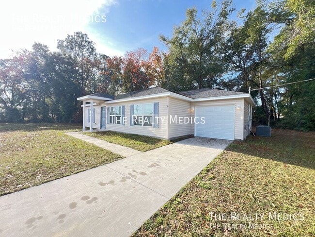 Building Photo - 6 Juniper Way