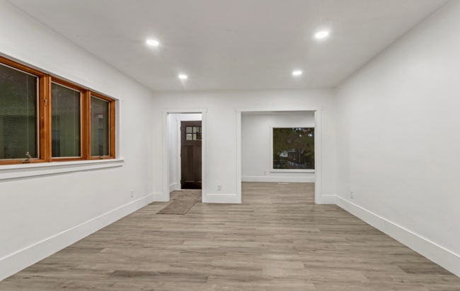 Photo - 2664 Brinker Ave