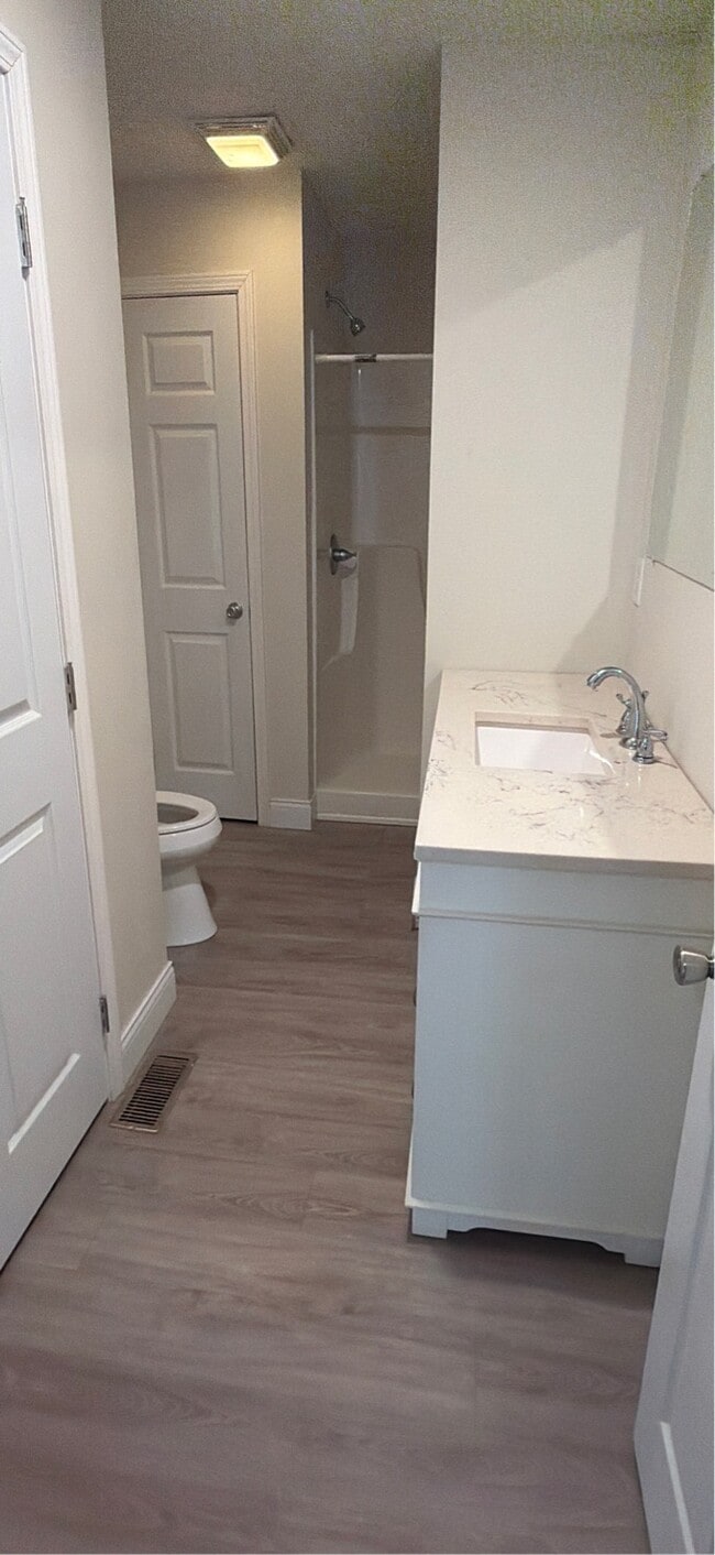 Photo - 708 N 12th St