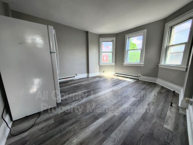 Photo - 1301 Washington St