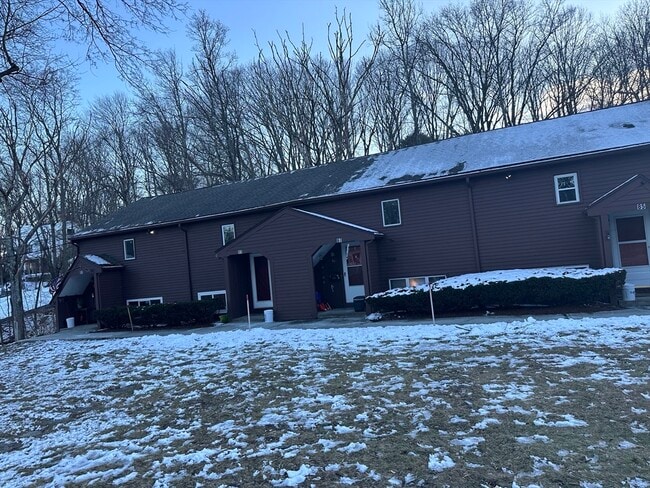 Building Photo - 87 Phelps St