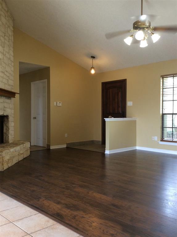 Photo - 2103 Bluebonnet Dr