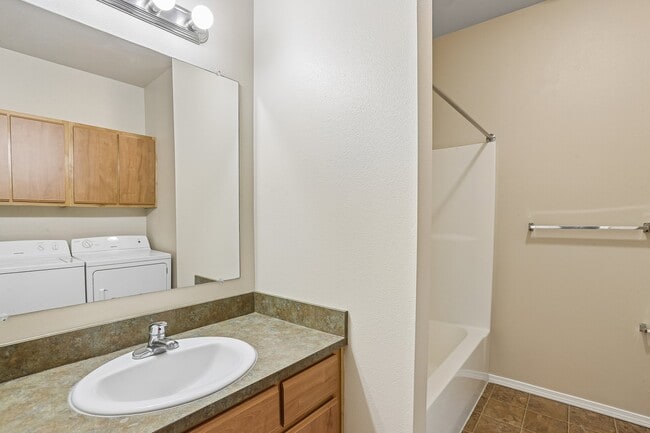 Legacy Oaks Apartments