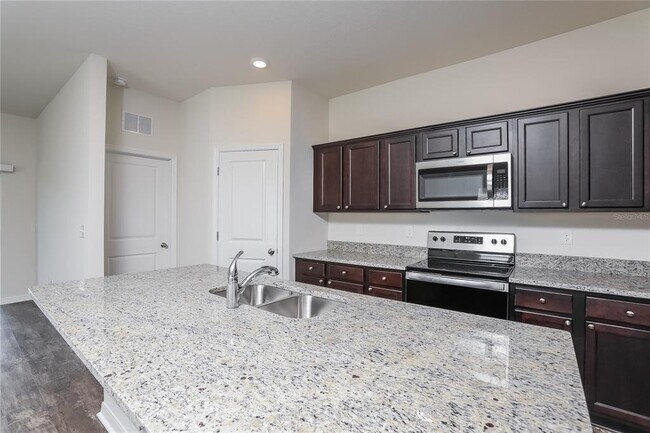 Photo - 3008 Neverland Dr House