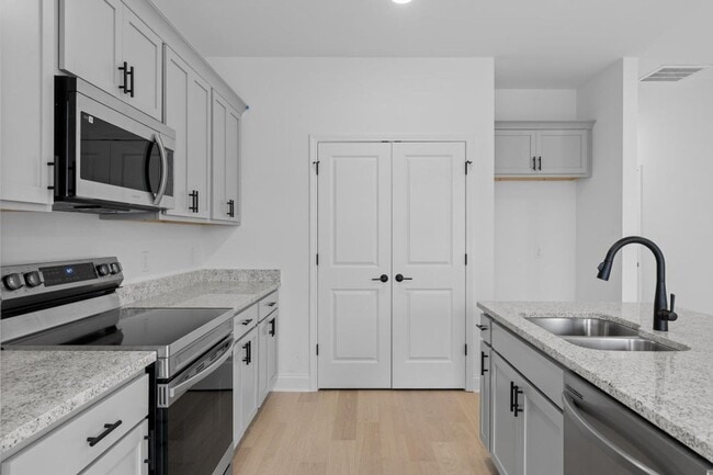 Photo - Lily floorpan in James Creek