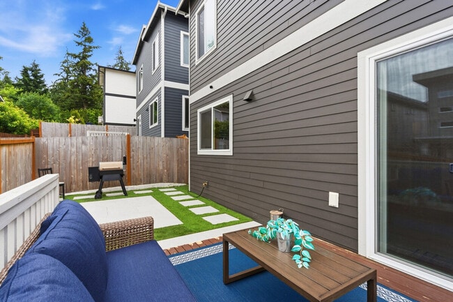 Photo - 1815 143rd Pl SW Unidad SI ID1579824P