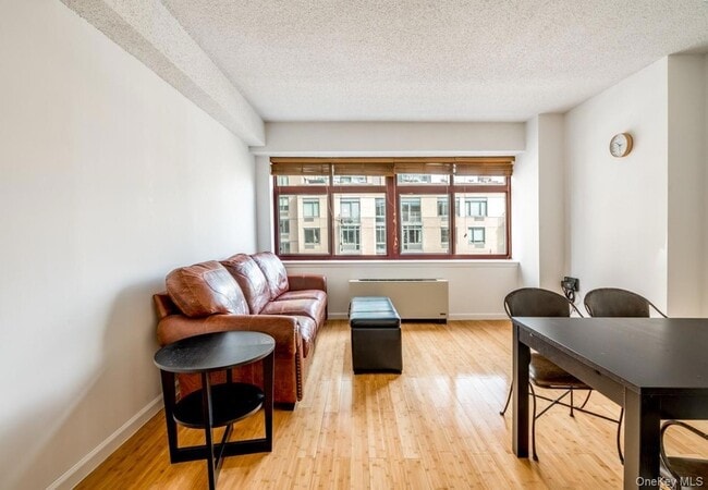 Photo - 4-74 48th Avenue Unit 4-V Unit 4-V