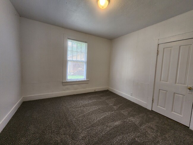 Photo - 4285 Chaison Ave