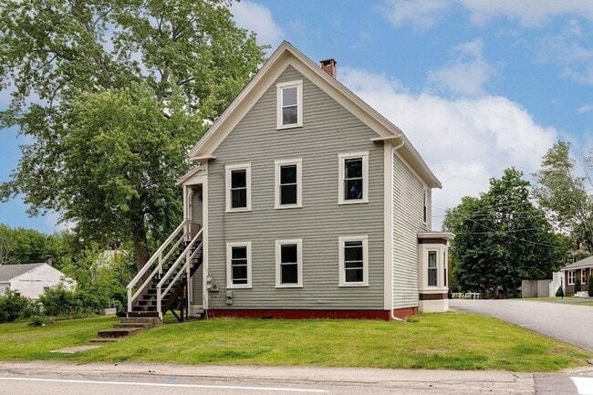 Building Photo - 2 Lee St Unit A