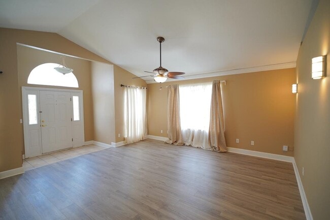 Photo - 2029 Ascot Way