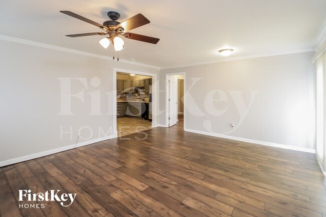 Photo - 958 Sheffield Dr