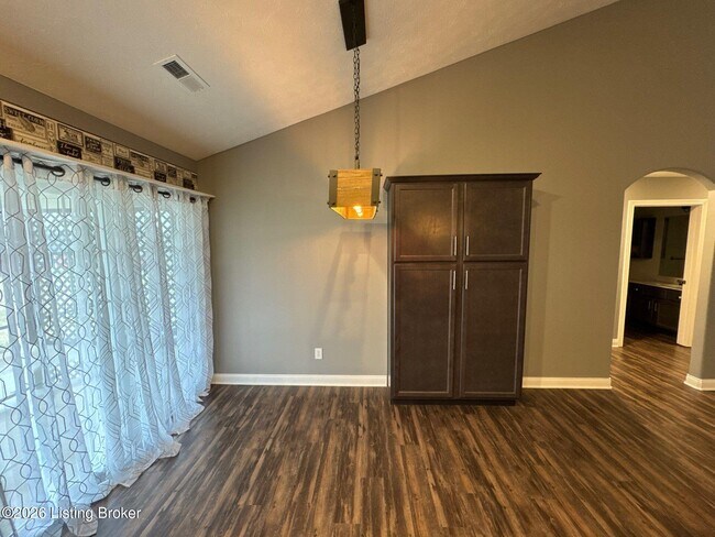 Photo - 8206 Wagner Ave NE