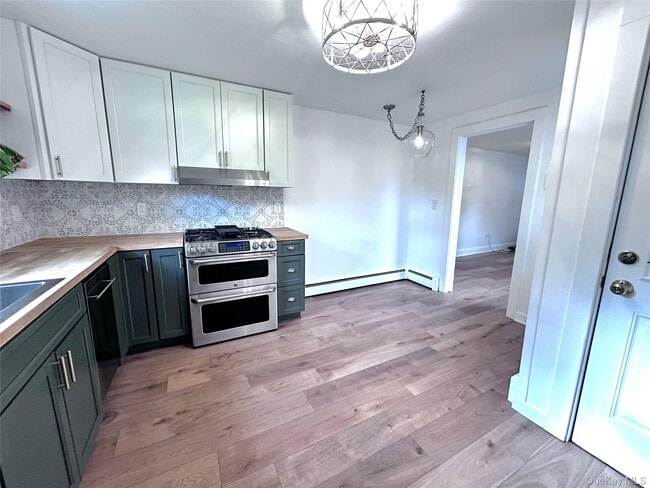 Photo - 73A E Railroad Ave House