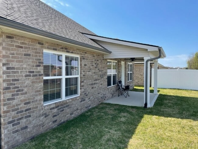 Photo - Maryville 37801 - 3 bedroom, 2 bath - call Ed Johnson 865-924-5045