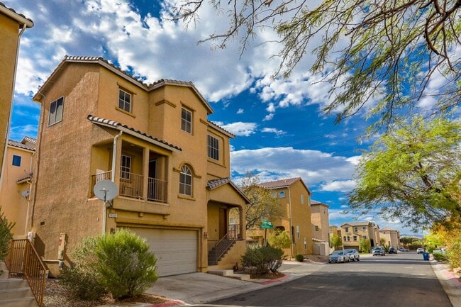 Photo - Beautiful 3 Bed Home With 3 Full Baths And...