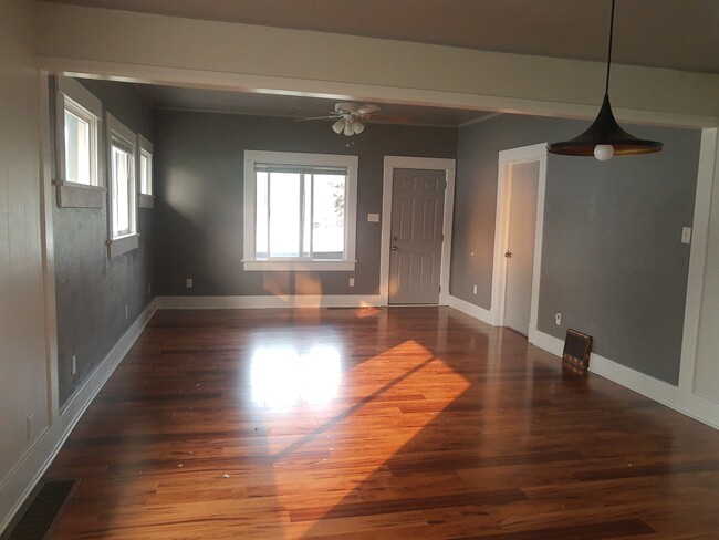 Photo - 1520 N Hayes Ave Unit 1520