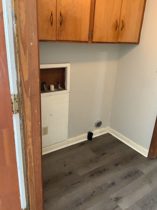 Photo - 3 bedroom 2 bath house brick house