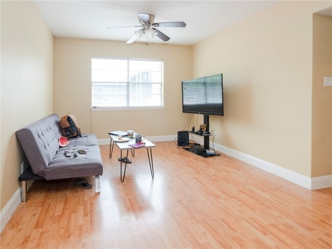 Photo - 4306 Avenue A