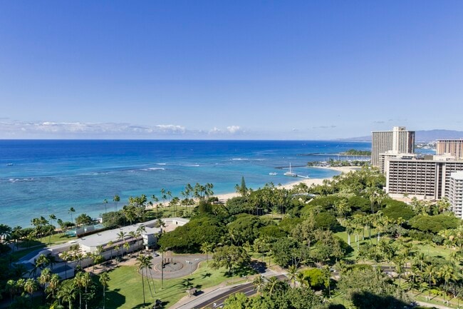 Building Photo - 223 Saratoga Rd