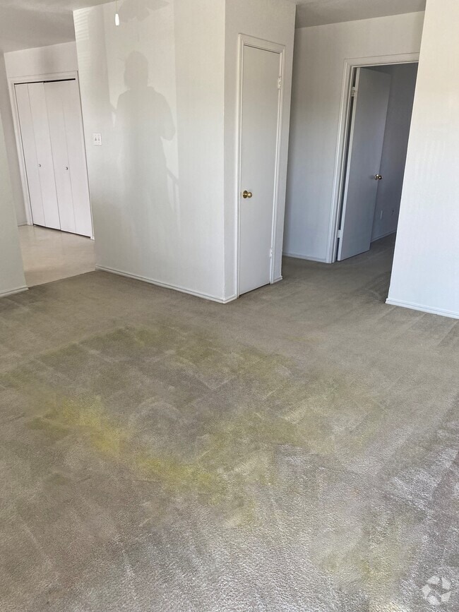 Building Photo - 1706 Windward Dr Unit C Rental